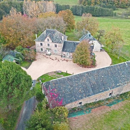 Domaine De La Clauzade Panzió Saint-Germain-les-Vergnes Kültér fotó